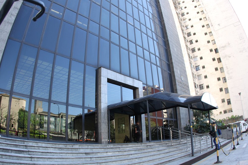 TRT-2: Executivo da BRF tem justa causa por fraudar laudos de salmonella